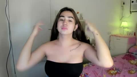 Snapshot of alovelydollnica chatting on July 24, 11:58 pm alovelydollnica online show from July 24, 11:58 pm