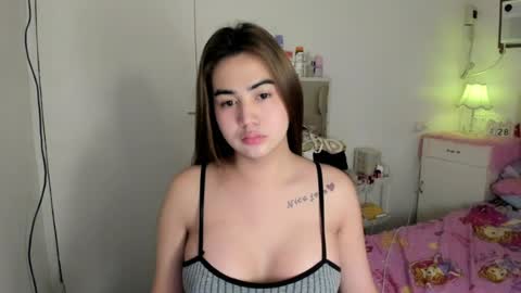 Snapshot of alovelydollnica chatting on July 28, 6:20 am alovelydollnica online show from July 28, 6:20 am