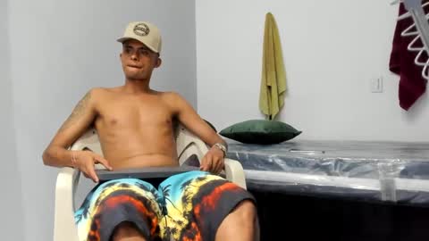 Snapshot of alpha_smit chatting on January 26, 3:06 am alpha smit online show from January 26, 3:06 am