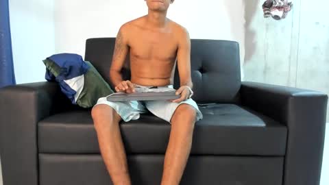 Snapshot of alpha_smit chatting on February 4, 11:16 pm alpha smit online show from February 4, 11:16 pm