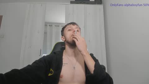 Snapshot of alphaboyfun chatting on December 10, 12:49 pm Andi online show from December 10, 12:49 pm