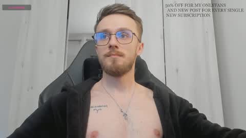 Snapshot of alphaboyfun chatting on January 15, 10:17 am Andi online show from January 15, 10:17 am