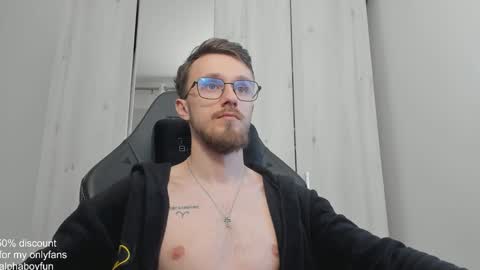 Snapshot of alphaboyfun chatting on January 15, 1:20 pm Andi online show from January 15, 1:20 pm