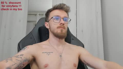 Snapshot of alphaboyfun chatting on January 22, 2:37 am Andi online show from January 22, 2:37 am