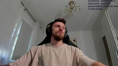 Snapshot of alphaboyfun chatting on September 28, 10:31 am Andi online show from September 28, 10:31 am