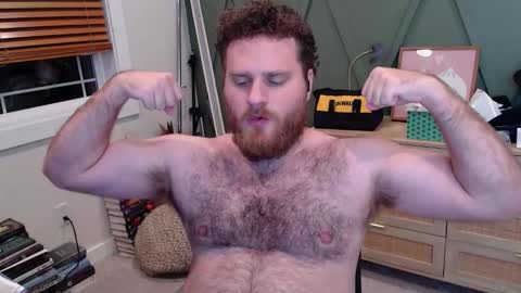 Snapshot of alphadazza18 chatting on December 5, 4:32 am Alpha Dazza online show from December 5, 4:32 am