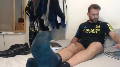 Snapshot of alphagod_luke chatting on October 8, 3:04 am alphagod_luke online show from October 8, 3:04 am