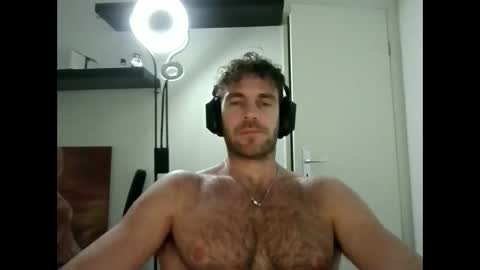 alphah_hunk online show from November 15, 9:54 pm