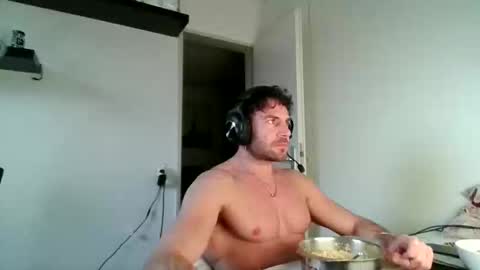 alphah_hunk online show from December 16, 3:28 pm