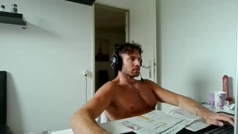 alphah_hunk online show from May 5, 10:56 am