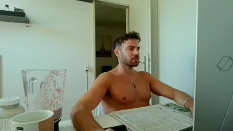 Snapshot of alphah_hunk chatting on May 29, 8:45 am alphah_hunk online show from May 29, 8:45 am