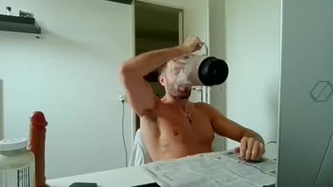 Snapshot of alphah_hunk chatting on May 30, 9:28 am alphah_hunk online show from May 30, 9:28 am