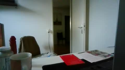 Snapshot of alphah_hunk chatting on June 4, 5:41 pm alphah_hunk online show from June 4, 5:41 pm