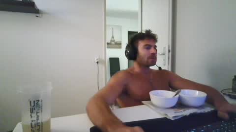 alphah_hunk online show from June 26, 10:30 am