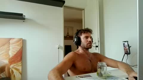 alphah_hunk online show from July 1, 12:51 pm