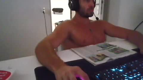 alphah_hunk online show from July 17, 4:23 pm