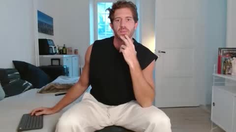 Snapshot of alphahung23 chatting on November 14, 7:07 am alphahung23 online show from November 14, 7:07 am