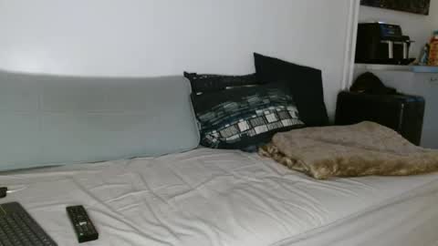 alphahung23 online show from December 22, 7:38 am