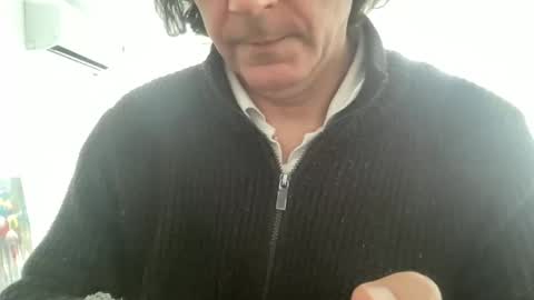 Snapshot of alphandre chatting on January 25, 9:57 am AlphAndre online show from January 25, 9:57 am