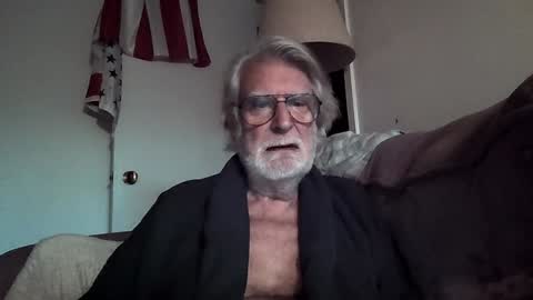 AlphaUniform online show from December 5, 1:17 pm