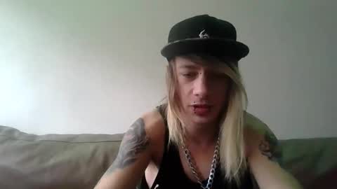 altboy010 online show from November 2, 2:52 pm