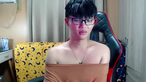 Snapshot of althea_ii chatting on June 19, 7:01 am Althea online show from June 19, 7:01 am