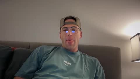 Snapshot of altoknights1 chatting on May 5, 12:51 am altoknights1 online show from May 5, 12:51 am
