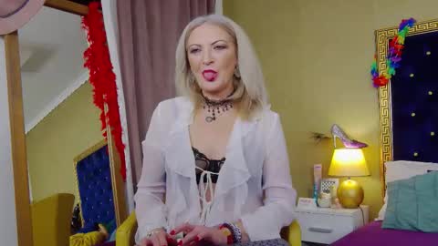 Alura Jenson online show from December 4, 8:28 pm