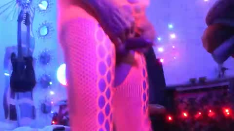 Snapshot of alwaysniceguy2 chatting on September 19, 3:41 am HoneyMelonGuy online show from September 19, 3:41 am