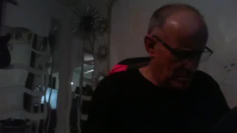 Snapshot of alwaysniceguy2 chatting on March 7, 4:31 am HoneyMelonGuy online show from March 7, 4:31 am