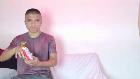 Snapshot of aly_n_sebas chatting on May 11, 11:46 pm aly_n_sebas online show from May 11, 11:46 pm