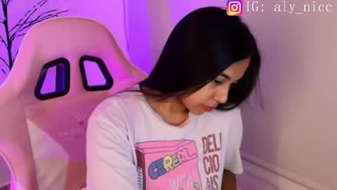 Aly online show from January 8, 12:57 am