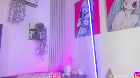 Snapshot of aly_nucita_2 chatting on February 17, 4:48 pm Im back 3 follow me on instagram na misuan online show from February 17, 4:48 pm