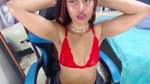   online show from December 21, 9:15 pm