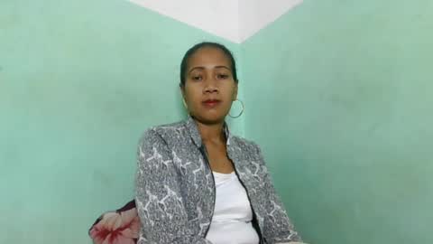 Snapshot of alyahtah chatting on June 24, 6:12 am alyahtah online show from June 24, 6:12 am