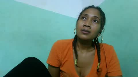 Snapshot of alyahtah chatting on July 1, 5:02 pm alyahtah online show from July 1, 5:02 pm