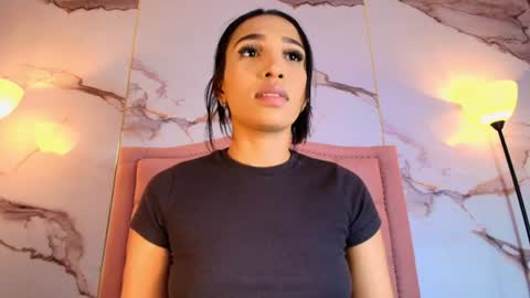 Snapshot of alyathompson chatting on July 9, 3:21 am Alya online show from July 9, 3:21 am