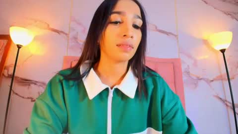 Snapshot of alyathompson chatting on July 31, 3:28 am Alya online show from July 31, 3:28 am
