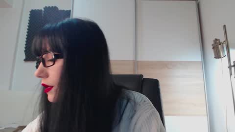 Alice online show from November 19, 12:16 pm