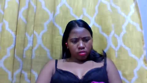 Snapshot of alydiah816442 chatting on June 8, 3:23 pm alydiah816442 online show from June 8, 3:23 pm