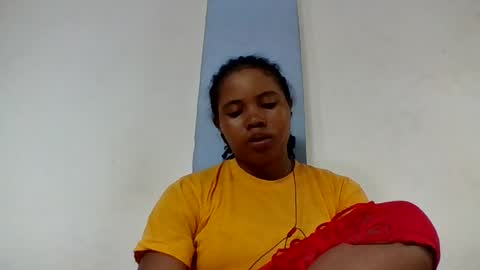 Snapshot of alydie7 chatting on July 6, 3:47 pm alydie7 online show from July 6, 3:47 pm