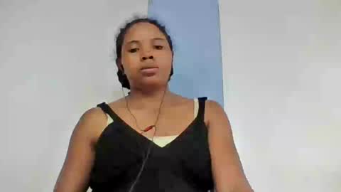 Snapshot of alydie7 chatting on July 8, 10:20 am alydie7 online show from July 8, 10:20 am
