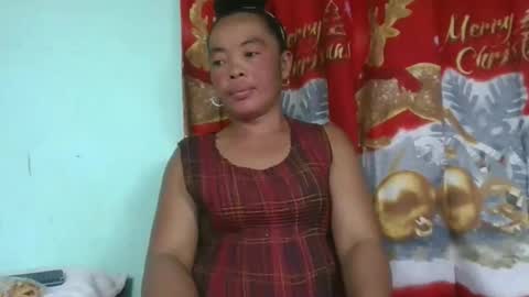 Snapshot of alypierette chatting on October 31, 9:32 am alypierette online show from October 31, 9:32 am