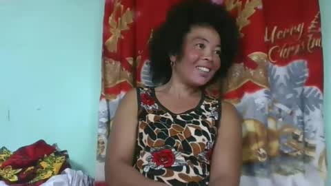 alypierette online show from November 1, 4:03 am