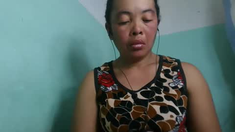 Snapshot of alypierette chatting on May 23, 6:40 am alypierette online show from May 23, 6:40 am