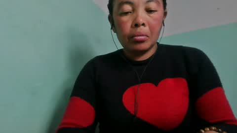 Snapshot of alypierette chatting on June 11, 6:06 pm alypierette online show from June 11, 6:06 pm