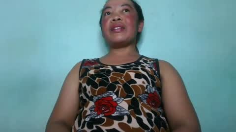 Snapshot of alypierette chatting on June 15, 4:31 pm alypierette online show from June 15, 4:31 pm
