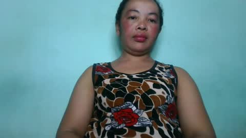 Snapshot of alypierette chatting on June 16, 5:32 am alypierette online show from June 16, 5:32 am