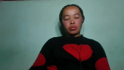 Snapshot of alypierette chatting on June 23, 7:12 pm alypierette online show from June 23, 7:12 pm