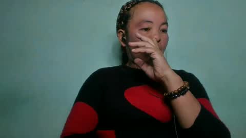 Snapshot of alypierette chatting on June 25, 7:07 pm alypierette online show from June 25, 7:07 pm